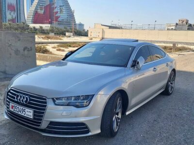 I am selling urgently due to relocation Audi a7 "quattro" 2015 perfect condiction