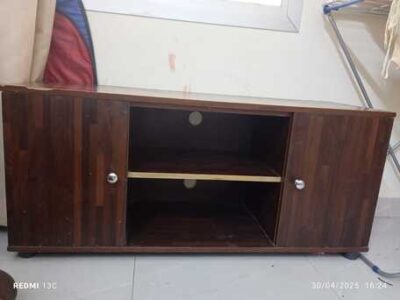 BHD 15, TV Stand Wooden Table