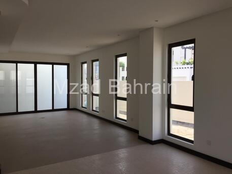 BHD 600, Corner Villa In Al Nour Neighborhood