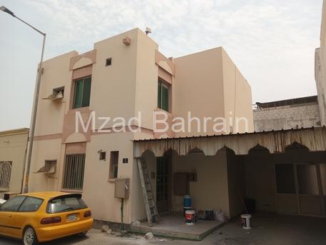 BHD 310, 3 Bedrooms Villa For Rent Buhair- Huge Backyard And Parking