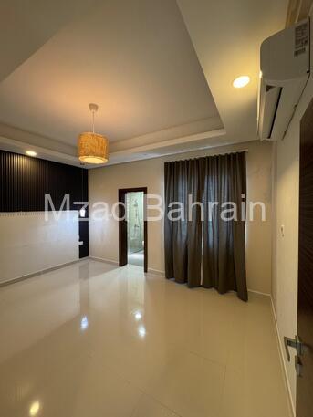 BHD 500, Luxurious & Spacious Villa In Al-Hidd