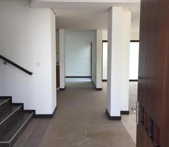 BHD 600, Corner Villa In Al Nour Neighborhood
