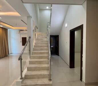 BHD 500, Luxurious & Spacious Villa In Al-Hidd