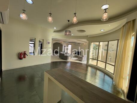 BHD 1500, Furnished, A Very Luxurious Villa For Rent In Arad