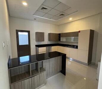 BHD 500, Luxurious & Spacious Villa In Al-Hidd