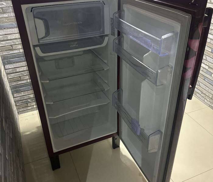 Refrigerator