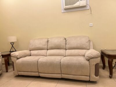 BHD 245, EXCELLENT 3 SEATER SOFA COMFORTABLE VERY LESS USE 2 MONTH ONLY IN SHOP PRICE 395