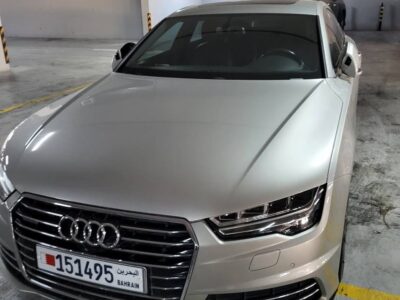 I am selling urgently due to relocation Audi a7 "quattro" 2015 perfect condiction