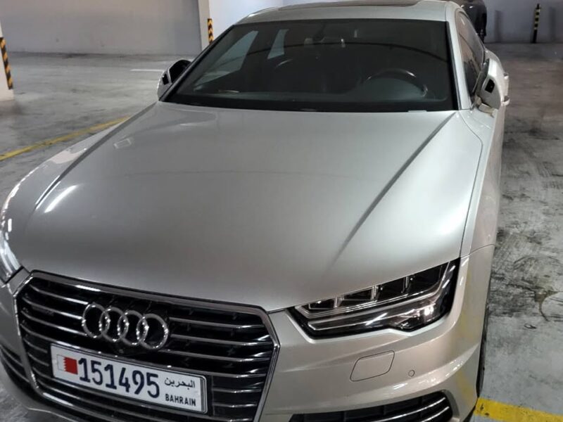 I am selling urgently due to relocation Audi a7 "quattro" 2015 perfect condiction