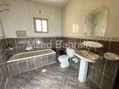 Flat For Rent In Busaiteen