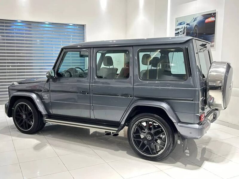 MERCEDES G55