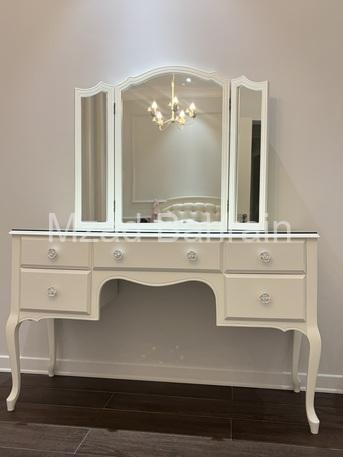 Vintage-Style Makeup Vanity With Mirror
