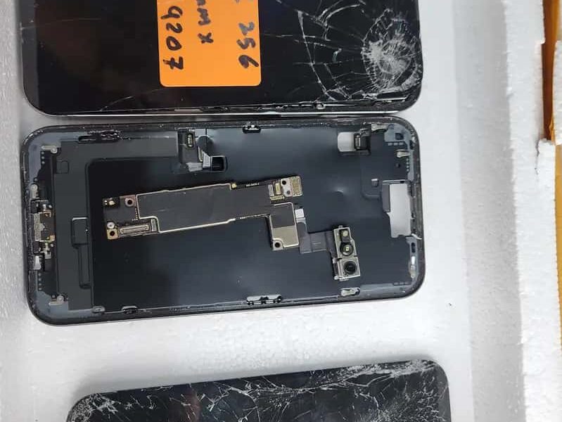Iphones Motherboard For Sale