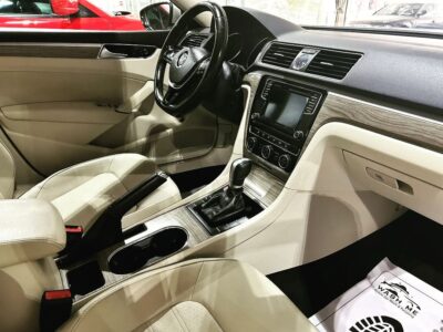 Volkswagen Passat SEL Full Option, 2017, Automatic