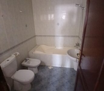 350/month, Furnished, 3 BR, EXCELLENT|3BHK|WITH EWA|FREE INTERNET